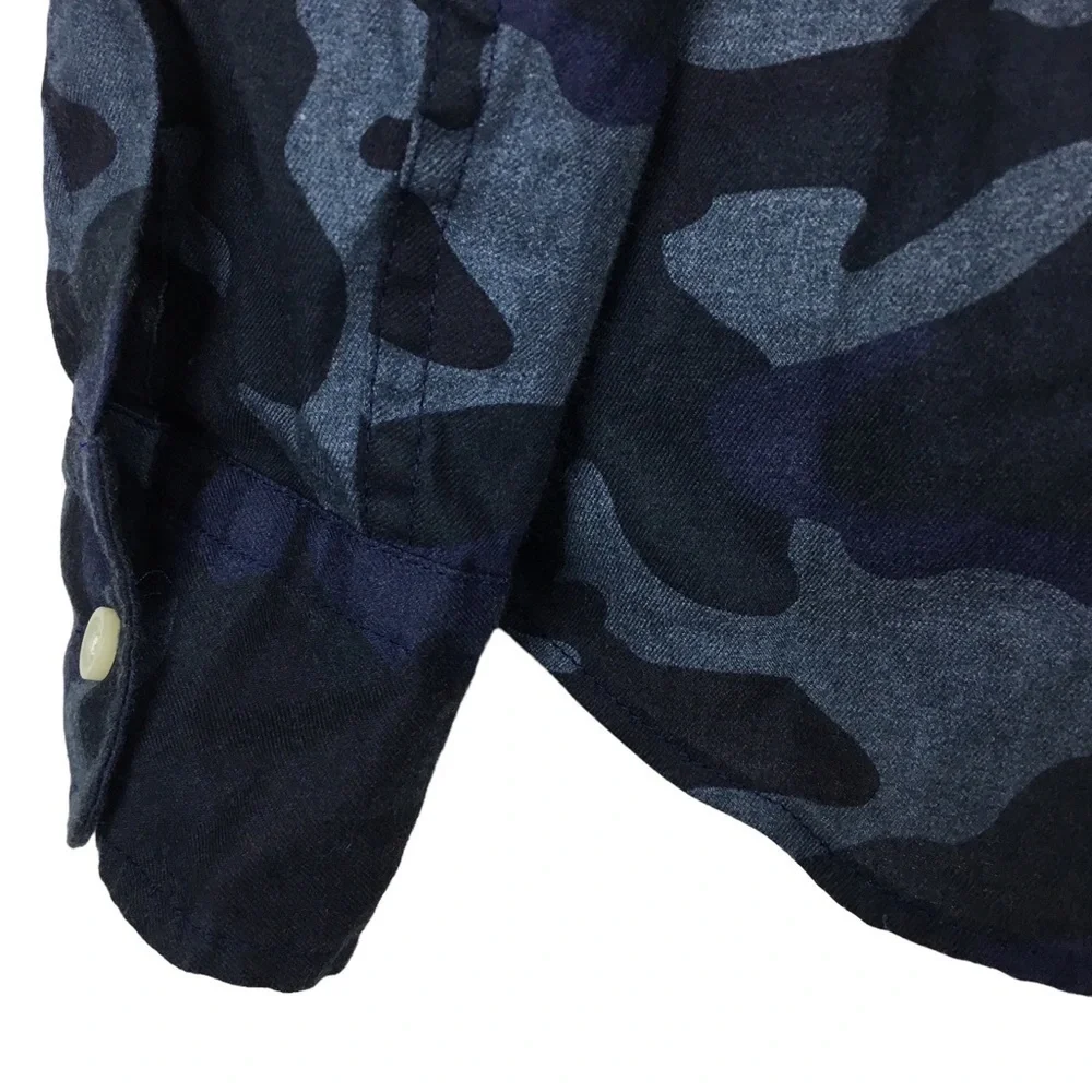 BANANA REPUBLIC Camo Button Up Shirt Untucked Fit Long Sleeve Flannel Navy Large